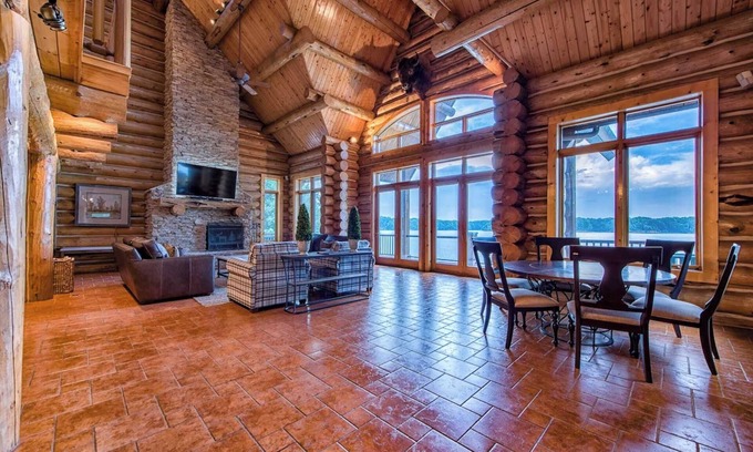 Lake Norman of Catawba Cottage | Azalea Retreat- The Lodge by Avantstay Best View