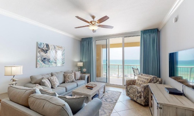 Fort Walton Beach Hotel | Azure 517