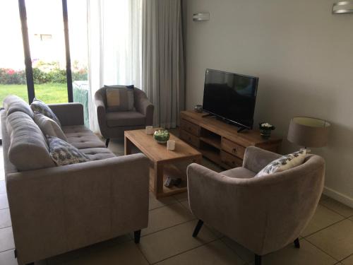 Roches Noires Apartment | Azuri Residence