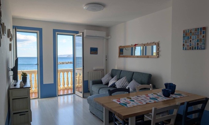 Piombino Apartment | Azzurra Salivoli in Piombino , Toscana