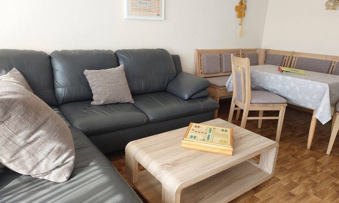 Oberhenneborn Apartment | Bärenhöhle, 63sqm, 2 bedrooms, max. 4 persons