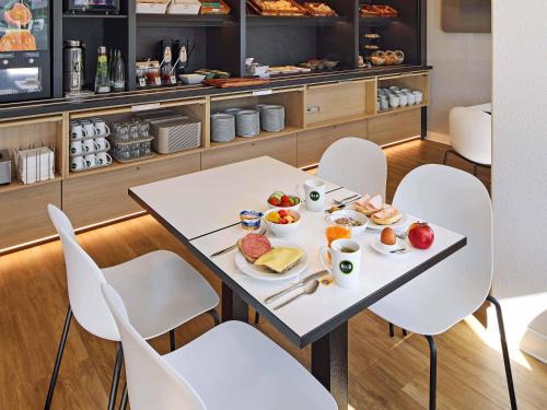 Marsdorf Hotel | B&B HOTEL Köln-Marsdorf