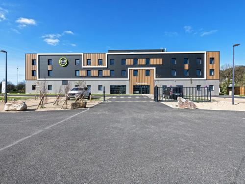 Landerneau Hotel | B&B HOTEL Landerneau Bois Noir