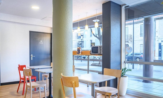 Quartier Administrations Hotel | B&B HOTEL Nîmes Centre
