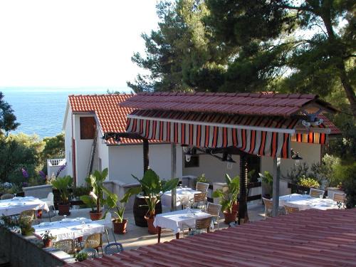 Sveta Nedjelja Bed & Breakfast | B&B Pansion Jure Matijević