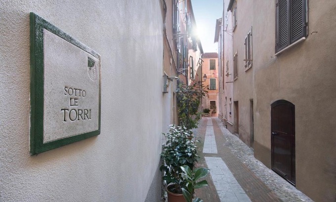 Albenga Bed & Breakfast | b&b sotto le torri