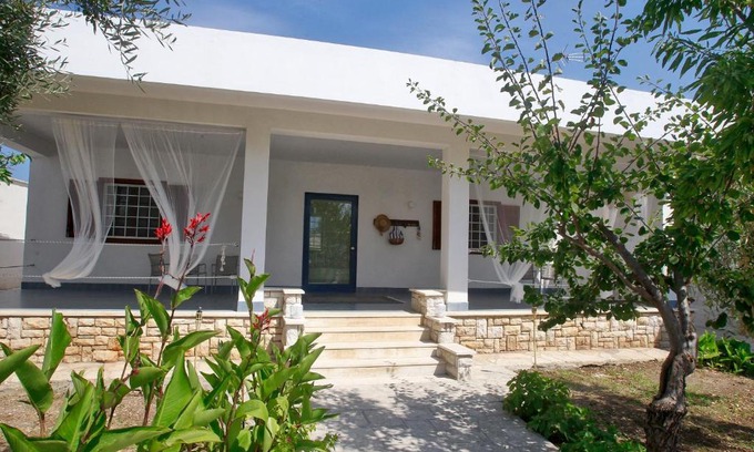 Giovinazzo Bed & Breakfast | B&B villa al mare