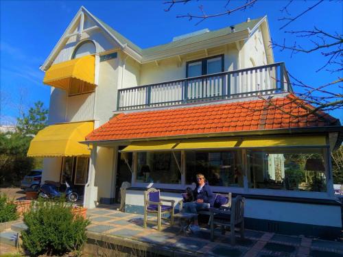 Scheveningen Bed & Breakfast | B & B Villa Suisse