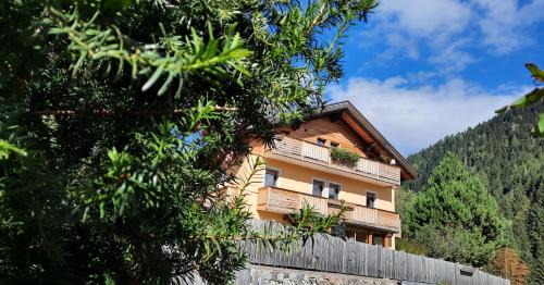Predazzo Bed & Breakfast | B&BeautyFol Dolomites B&B adults only