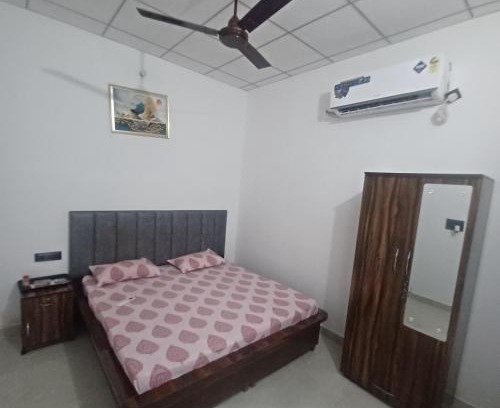 Karnal House | B Heaven Guest house
