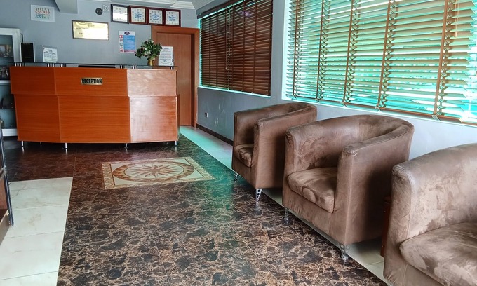 Gwarinpa Estate Hotel | B's Hive Hotel & Suites