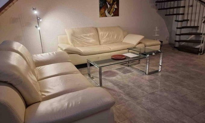 Bergheim Apartment | B01 Apartment between Cologne & Bonn with nature access