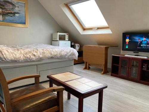 Ashton-under-Lyne Hotel | B2-Jacks Court