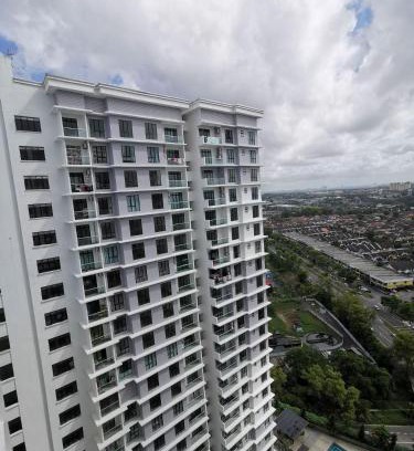 Taman Bukit Mewah Apartment | B2510 Paradigm mall 2BR 6Pax Wifi Tvbox NETFLIX! Prime Area The Platino By STAY