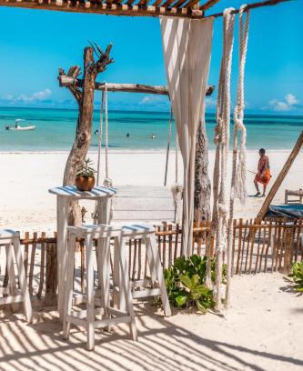 Paje Hotel | B4 Beach Club