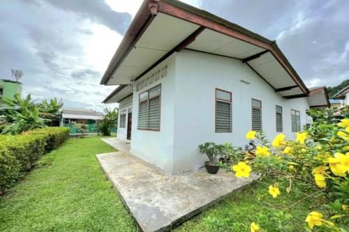 Kathu Villa | Baan Bonsuan Hill Guesthouse