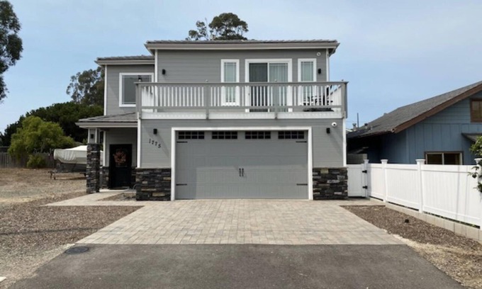 Los Osos House | Back Bay Retreat