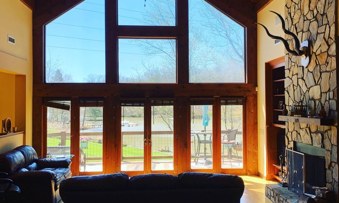 Troutman House | BACK of the COVE - 4 br 4 bt Luxury Lake House on a peaceful relaxing cove