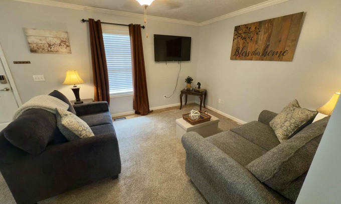 Guntersville House | Back Porch 4 Beds Back Porch Pet Friendly