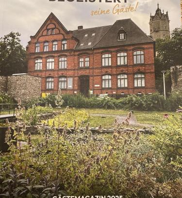Pellenz Apartment | back to school (rote Schule)
