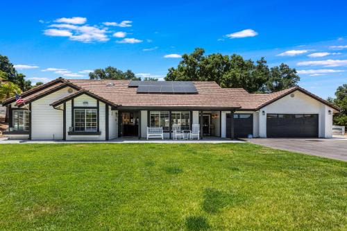 Temecula House | Backroad Wine-Down