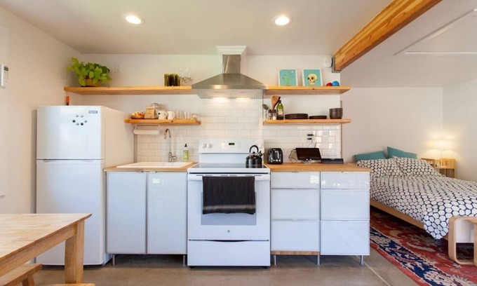 Alberta Arts District House | Backyard Cottage, Alberta Arts District