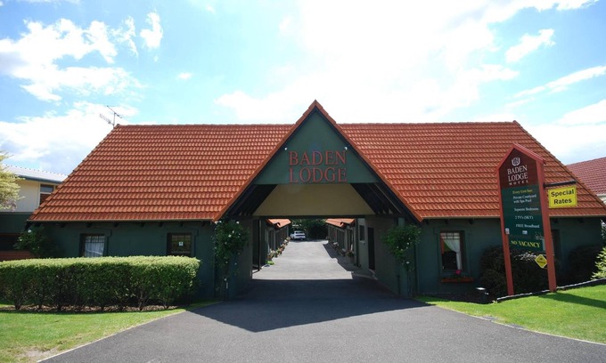 Fenton Street Hotel | Baden Lodge Motel