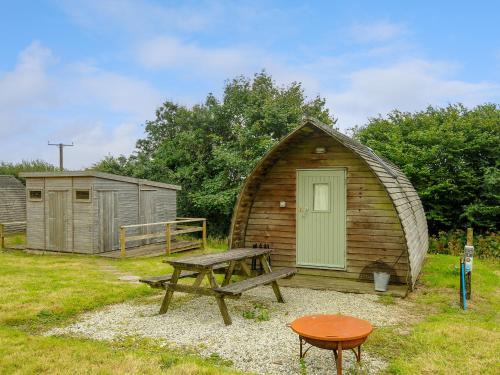 Liskeard House | Badger Set Penbugle Organic Farm