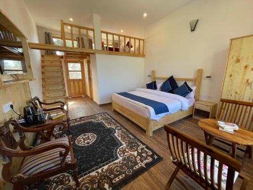 Pangot Hotel | Bagar Trails