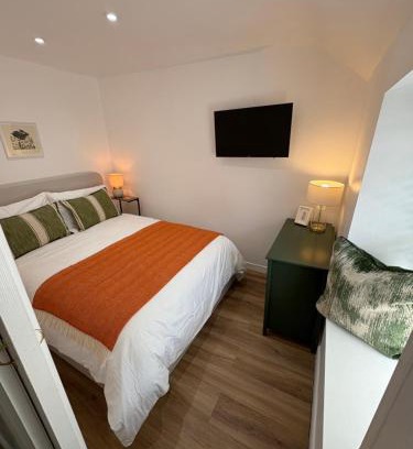 St Ives House | Bagnalls Cottage, A newly renovated cottage in the heart of the Downalong, St Ives moments from the harbour beach