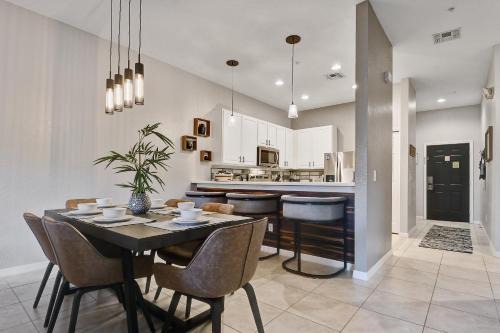 Bahama Bay House | Bahama Bay New Modern 2 Bedroom patio sleep 6