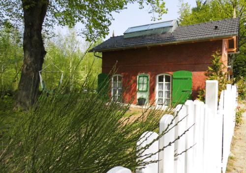Droyßig Apartment | Bahnhof Droyßig - Übernachten im Denkmal