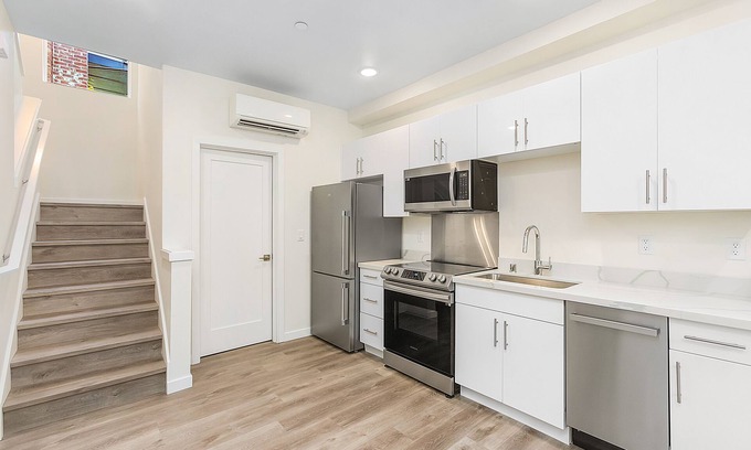 Capitol Hill House | Balerion's Shadowed Suite