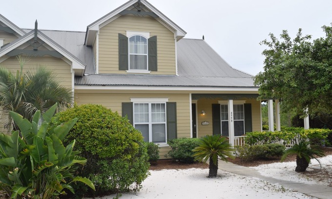 Fort Morgan Cottage | Balise du Lumiere~ Charming 3BR/21/2 BA cottage!