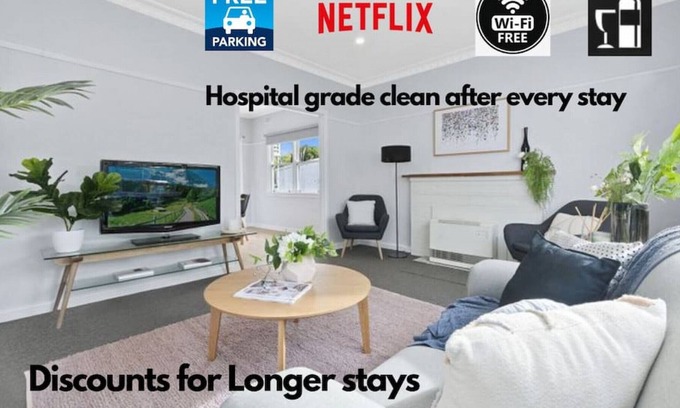 Brown Hill House | Ballarat+Close toCBD+Sovereign+KryalCastle+3BRHome