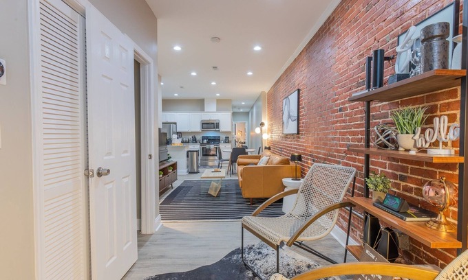 Downtown Baltimore Apartment | Baltimore's Home Away From Home by RedAwning