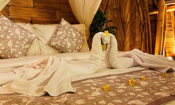 Sidemen Villa | Bamboo house EcoBreeze