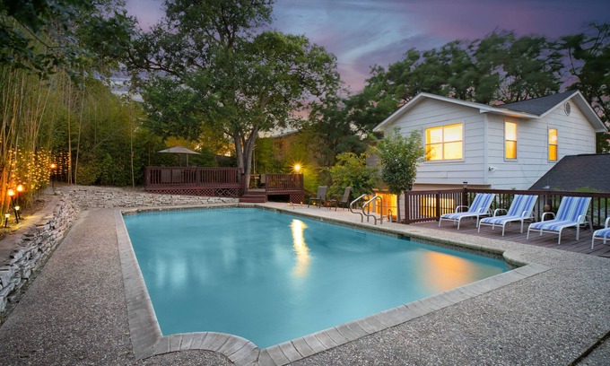 Shearer Hills - Ridgeview Villa | ~Bamboo Oasis Relaxing Hot Tub Family Time~ Get to Anywhere in SA in 20 mins!