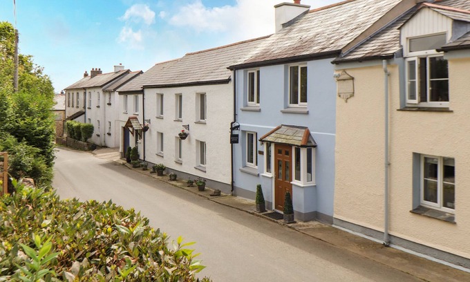 Mount Cottage | BANDYLEGS COTTAGE, pet friendly, country holiday cottage in Bodmin
