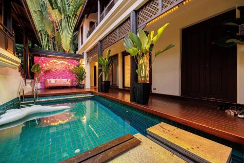Sukhumvit Villa | Bangkok CBD Pinky Vibe Villa