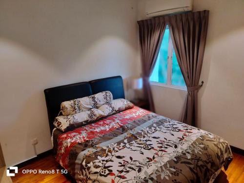 Pantai Dalam House | Bangsar South @ Taman Pantai Prima cosy room in a double storey spacious comfortable homestay