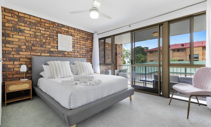Banksia Beach House | Banksia Beach Views!
