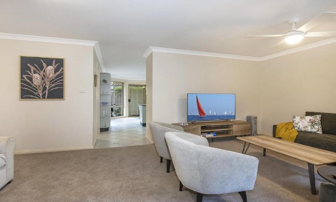 Umina Beach House | Banksia Villa Umina Beach