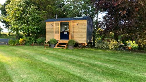 Ballymoney Other | Bannfield shepherds hut