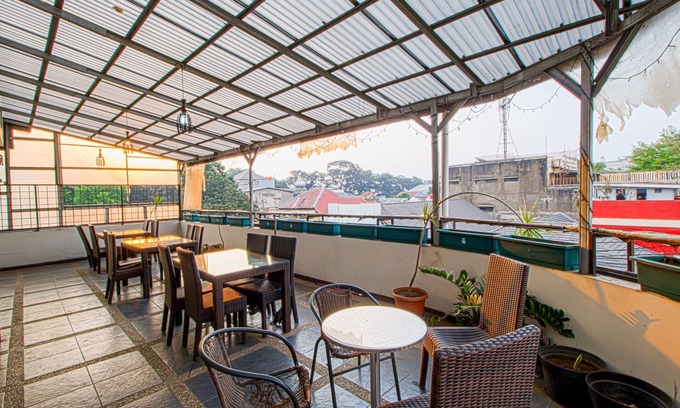 Bandung House | Bantal Guling Alun-Alun Bandung