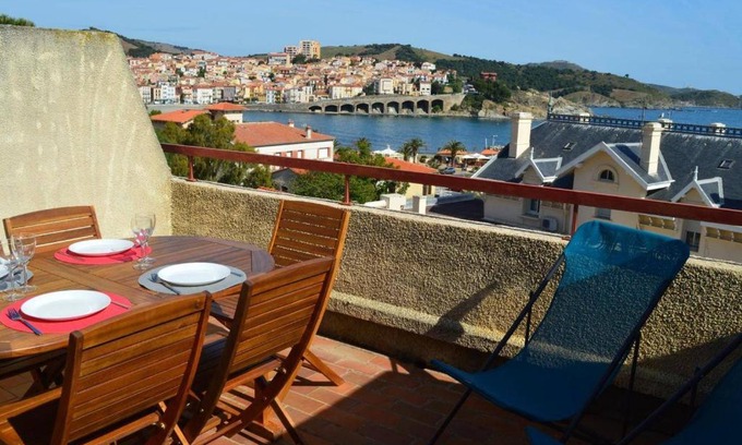 Banyuls-sur-Mer Apartment | Banyuls : Studio cabine, terrasse, proche plage - FR-1-225C-30