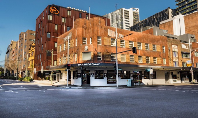 Chippendale Hotel | Bar Broadway