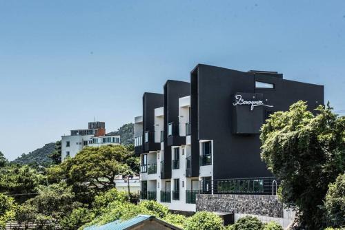Bomok-dong Hotel | Baraquera Hotel