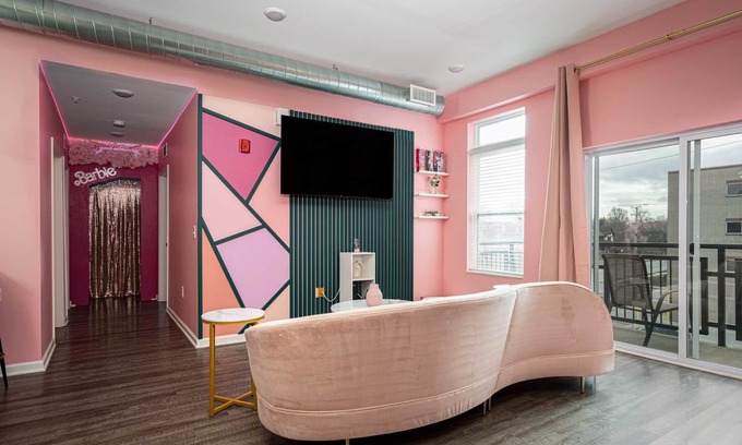 Fall Creek Place Apartment | Barbie's Indy Dreamhouse