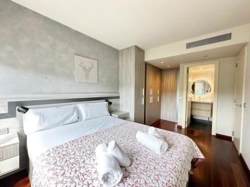 Sant Adria de Besos Apartment | Barcelona Forum Pool and Parking included and Beach 5min